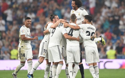 维基体育快讯-内马尔训练中穿复古球鞋引潮流