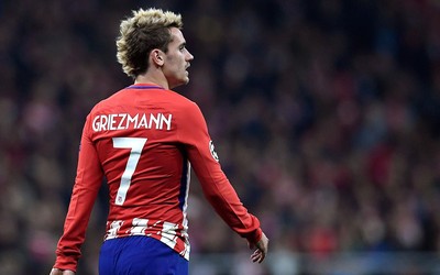 维基体育独家-森拉尔赛后拥抱家人